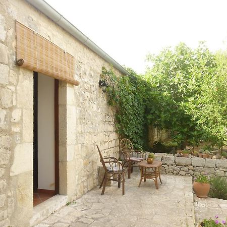 Liola Guest House Модика Екстериор снимка