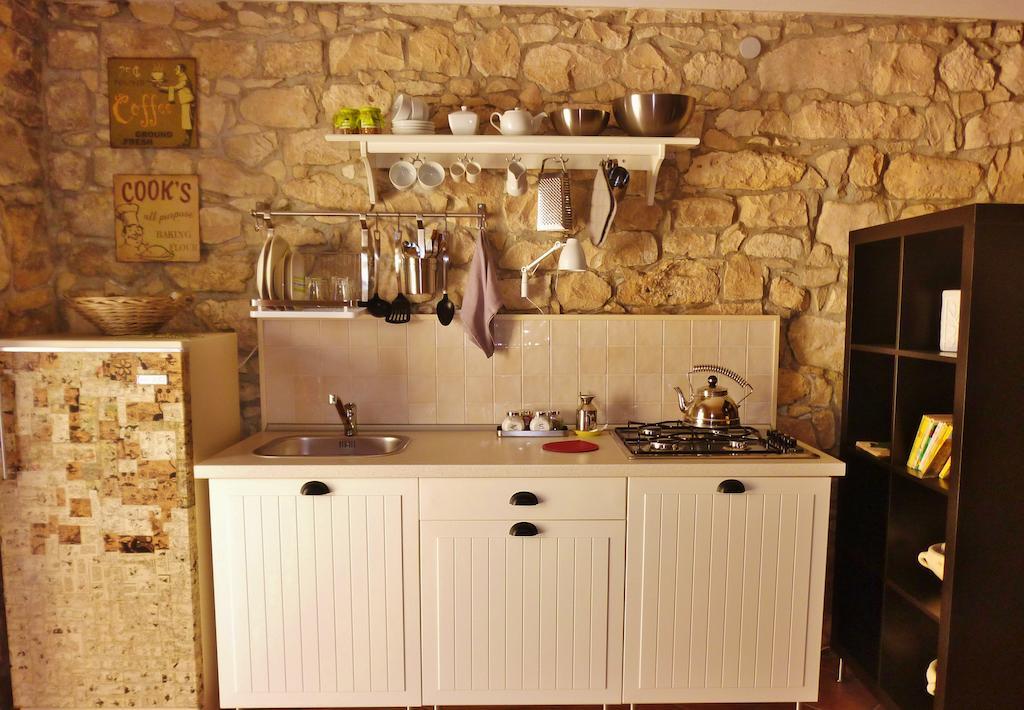 Liola Guest House Модика Стая снимка